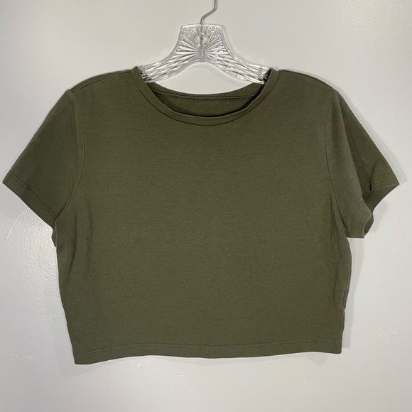 Wild Fable Women's Cropped Tee Size XL Olive Green Short Sleeve EUC Y2K 90s 00s - Picture 1 of 14